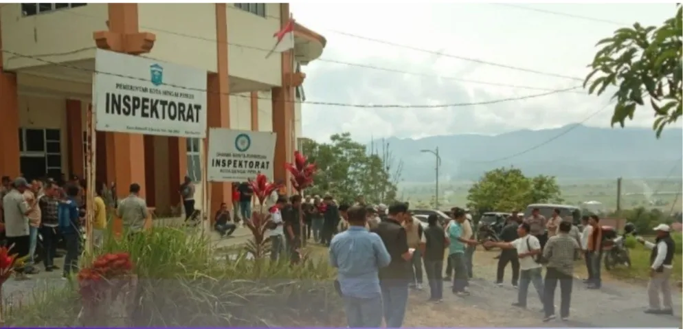 Gabungan LSM Kerinci - Sungai Penuh Geruduk Kantor Inspektorat.
