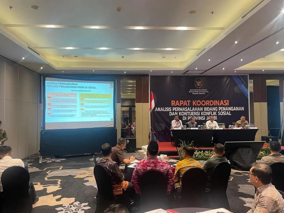 Sinergi Pemerintah Pusat dan Daerah, Wabup Kerinci Ikuti Rakor Polhukam di Jambi