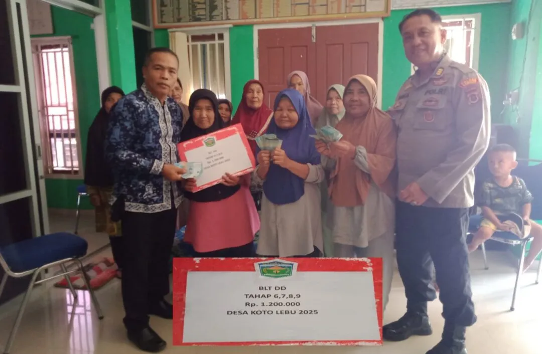 Pemerintahan Desa Koto Lebu Kecamatan Pondok Tinggi Salurkan BLT
