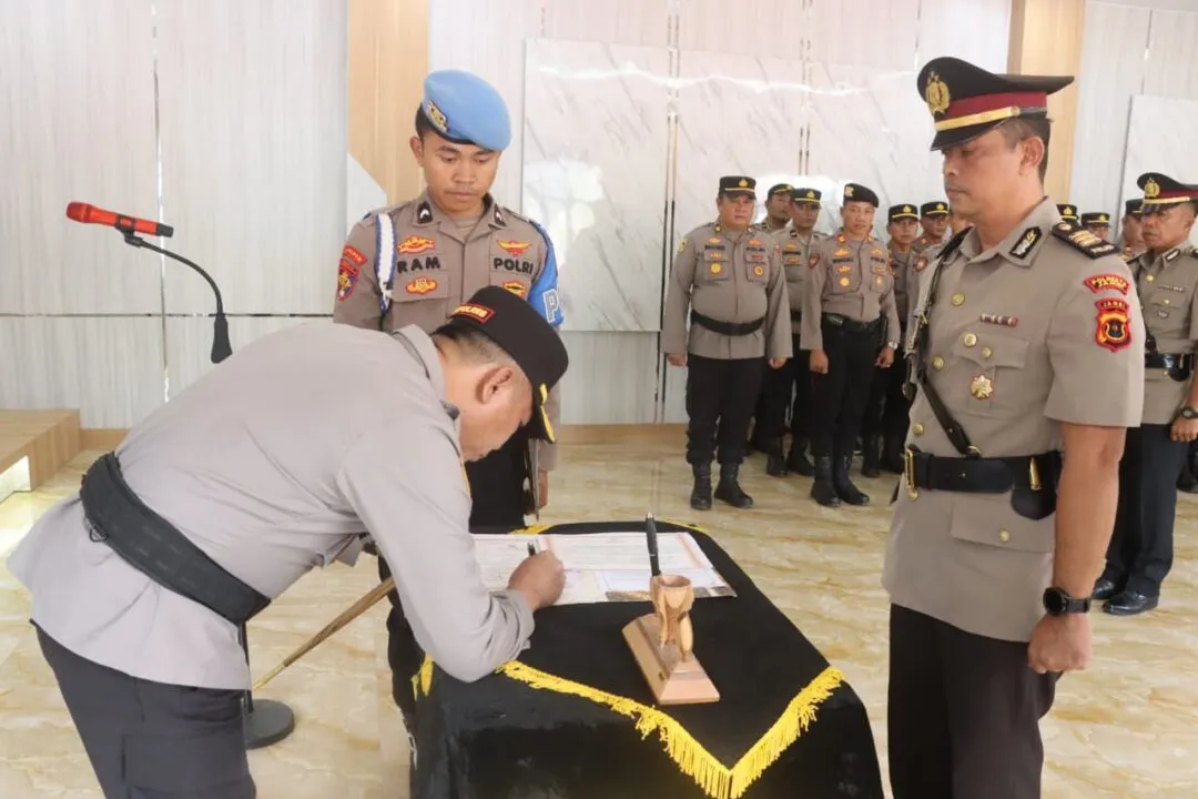 Serah Terima Jabatan Kabagops Polres Kerinci Berlangsung Khidmat di Aula Tathya Dharaka