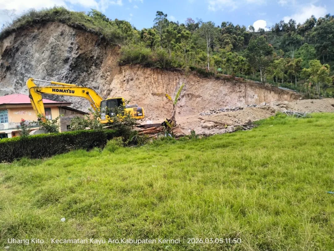 Galian C Ilegal Sungai Dalam Terkesan Dibiarkan, Penambang Makin Berani, Masyarakat Minta Polres Kerinci Bertindak Tegas