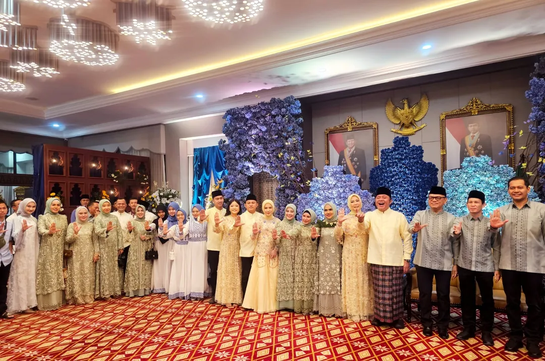 Semangat hari kemenangan, Bupati dan Wakil Bupati Empat Lawang Hadiri Open House Gubernur Sumsel di Palembang